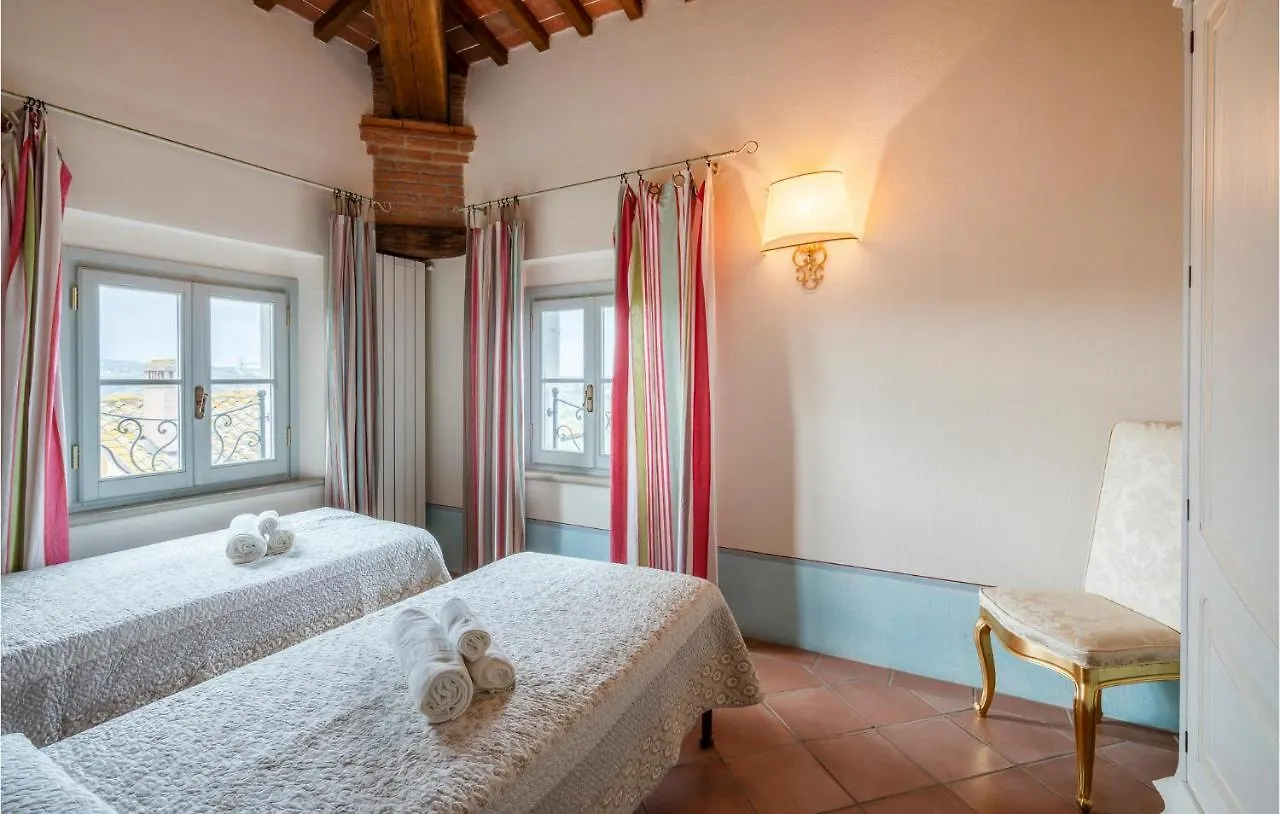 Apartment Villa Le Selve Lari